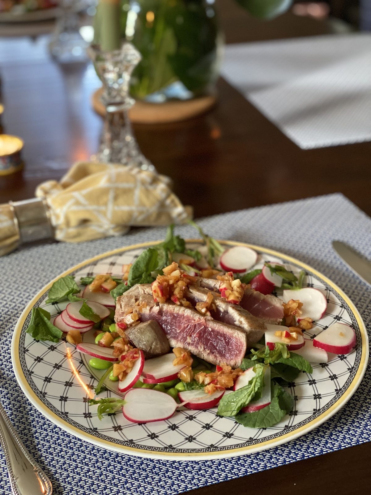 Ari's seared ahi tuna